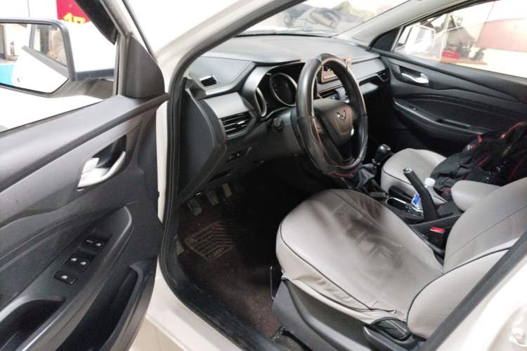 Used Wuling Hongguang S3 2019 1.5L Manual Standard Version China VI Standard
