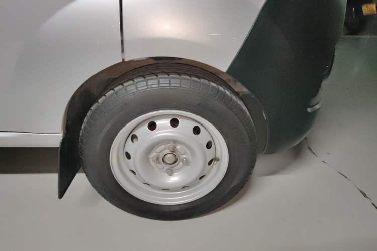 Used Jinbei Hiace X30 2020 1.5L Super-Comfortable Version China VI Standard SWC15M
