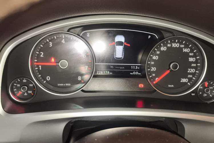 Used Volkswagen Touareg 2011 3.0 TSI Comfort Version