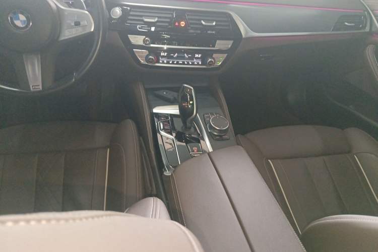 Used BMW 5 Series 2023 530Li Luxury Edition M Sport Package