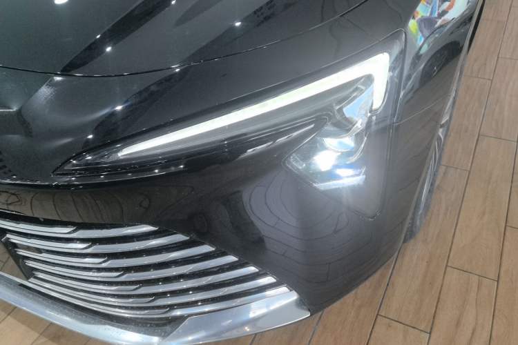 Used Buick LaCrosse 2026 Model 28T Platinum Edition
