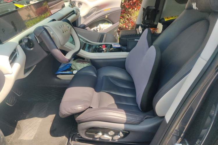 Used IM LS7 2023 90 kWh Elite Rear-Drive Version
