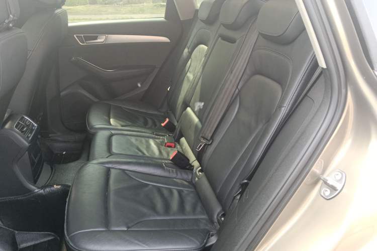 Used Audi Q5 2012 2.0TFSI Technology Model Left Rear Seat