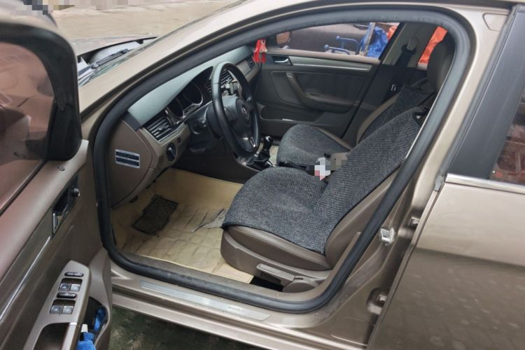 Used Volkswagen Bora 2014 1.6L Manual Comfort Model Driver Seat