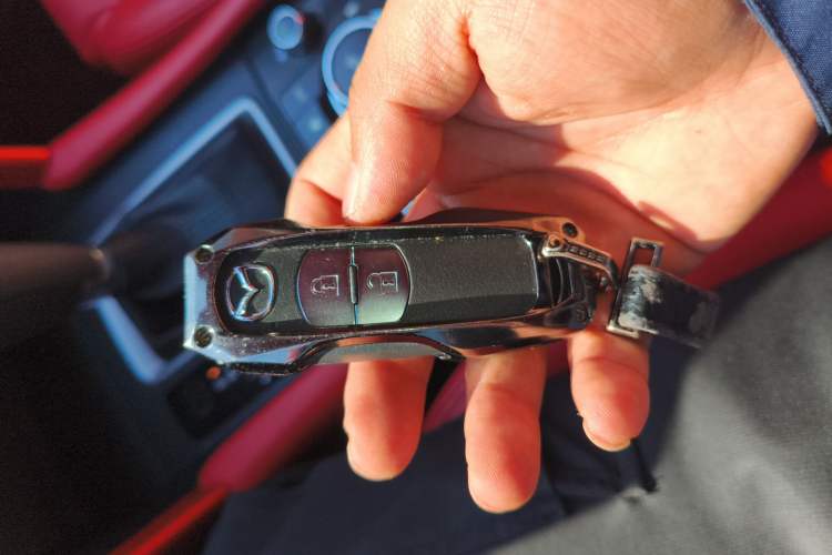 Used Mazda CX-4 2021 2.0L Automatic Two-Wheel Drive Blue Sky Dynamic Edition Vehicle Key