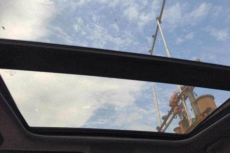 Used Honda UR-V 2017 370TURBO Four-Wheel Drive Prestige Edition China V Headliner