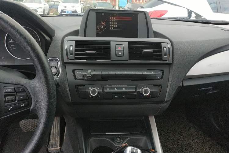 Used BMW 1 Series 2013 Revised 116i Leading Edition Audio And AC Panel