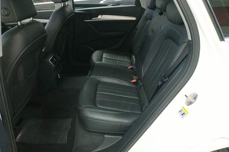 Used Audi Q5L 2020 Updated 40 TFSI Prestige Fashion Edition
