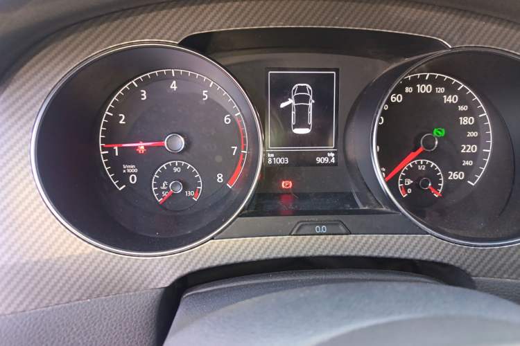 Used Volkswagen Golf Sportsvan 2019 280TSI Automatic Sentinel Model China VI Standard Odometer Close Up