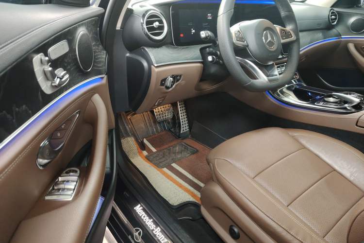 Used Mercedes-Benz E-Class 2016 E 300 L Sporty and Stylish Model Driver Seat