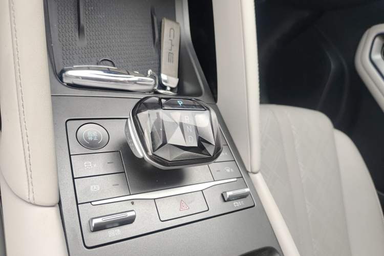 Used BYD Yuan UP 2025 Intelligent Driving Version 401 KM Dynamic Edition