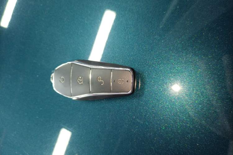 Used BYD Song L DM-i 2024 160km Beyond Edition Vehicle Key