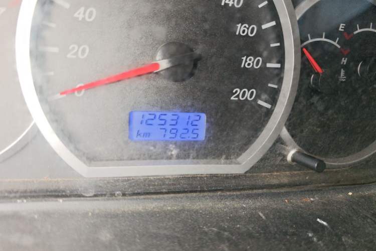 Used Wuling Hongguang 2014 1.2L Standard Model China IV
