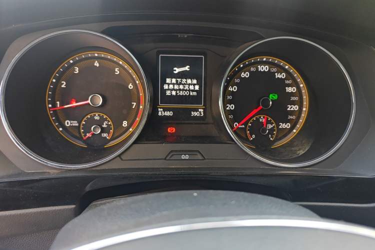 Used Volkswagen Tiguan L 2020 330TSI Automatic Two-Wheel Drive Smart Luxury Edition China VI Standard Odometer Close Up