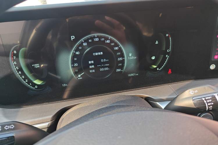 Used Kia K5 2025 1.5T Luxury Edition
