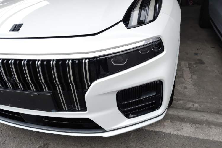 Used Lynk & Co 09 2021 2.0T Halo Six-Seater