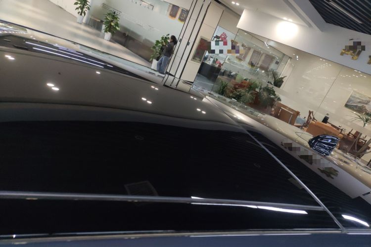 Used Land Rover Range Evoque 2026 Model Range Rover Velar L SE
