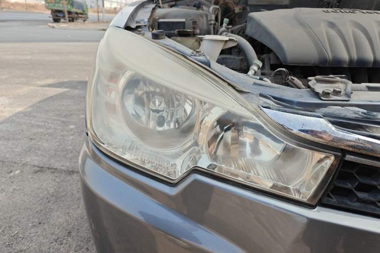 Used Soueast V3 Lingyue 2014 1.5L Manual Entry-Level Version