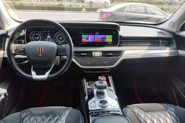 Used Hongqi HS5 2019 2.0T Smart Connect Flagship Edition Center Console