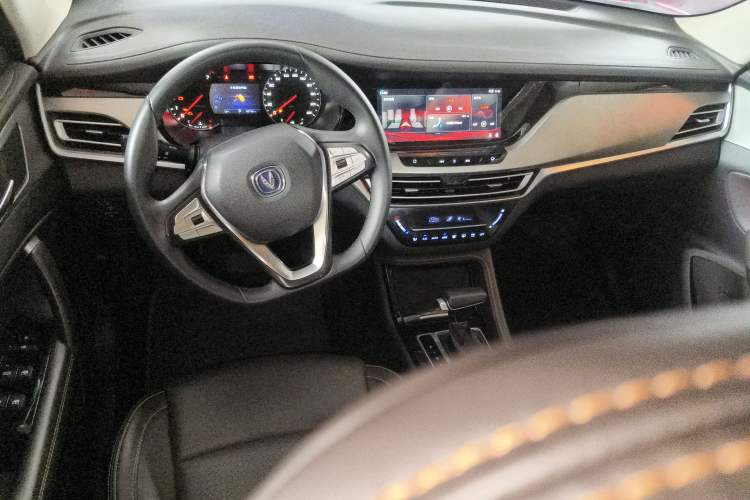 Used CHANGAN CS35PLUS 2018 1.6L Automatic Changlian Edition China V Standard