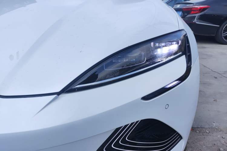 Used BYD Seal 2022 550 km Standard Range Rear-Wheel Drive Prestige Version