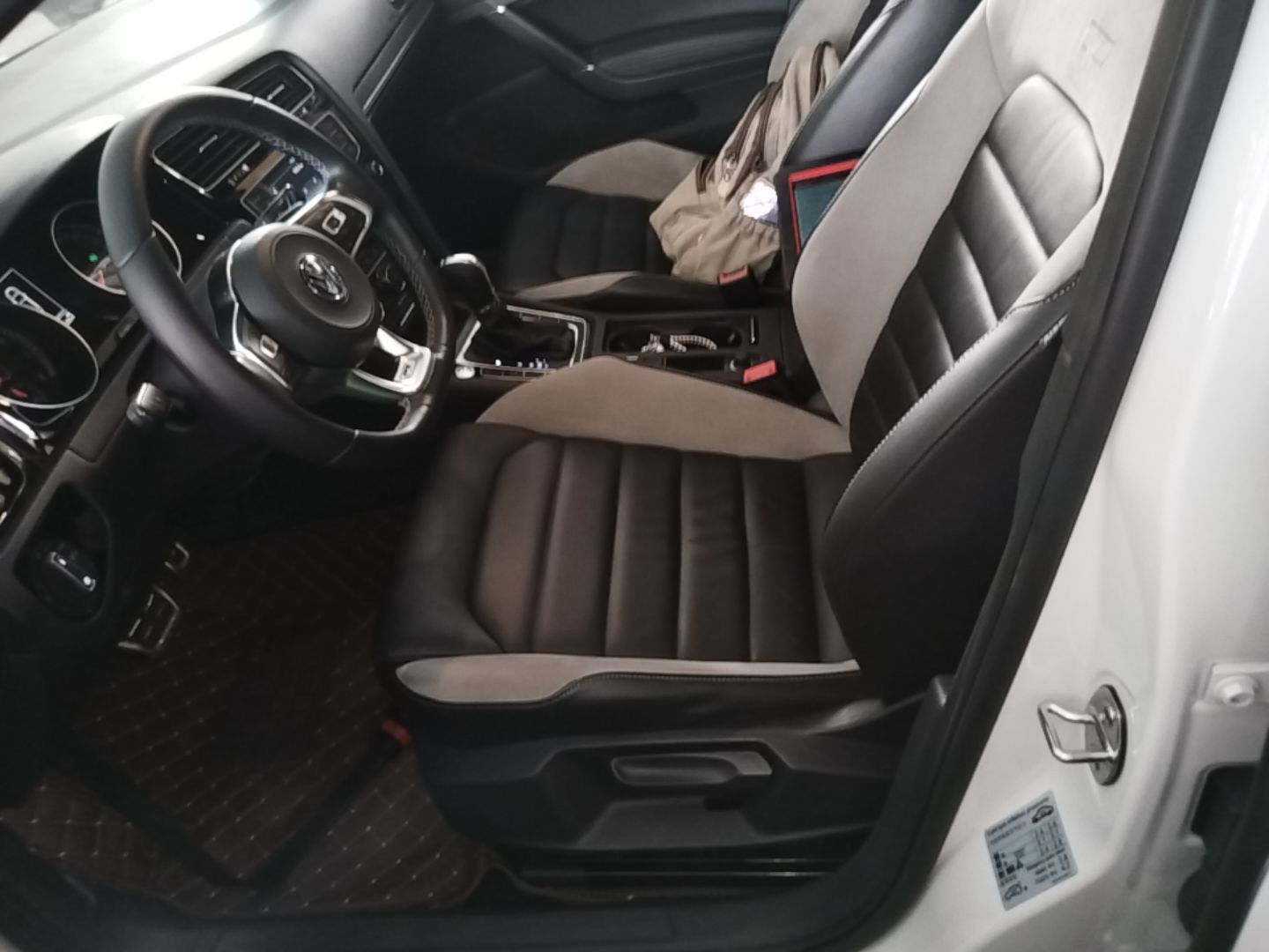Interior delantero