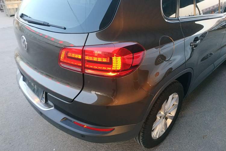 Used Volkswagen Tiguan L 2017 300TSI Automatic Two-Wheel Drive Silk Road Comfort Edition