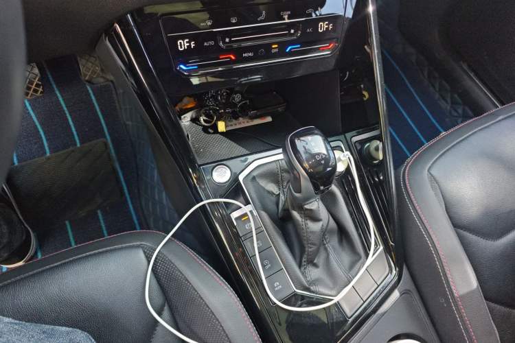 Used Volkswagen Tayron 2020 330TSI Two-Wheel Drive Luxury Smart Connectivity Version