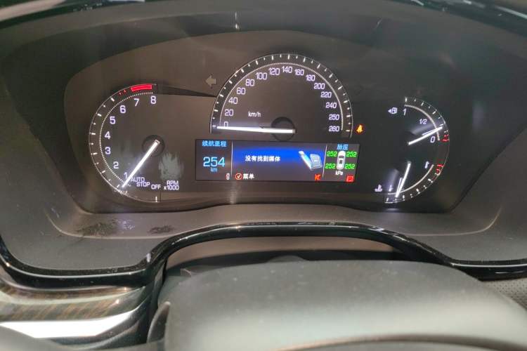 Used Cadillac XT5 2018 25T Tech Model