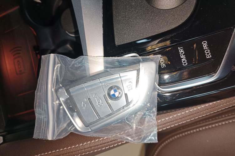 Used BMW 5 Series 2022 Second Facelift 525Li M Sport Package
