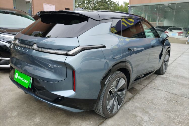 Used Lynk & Co 08 EM-P 2025 220 km All-Wheel-Drive Performance Halo