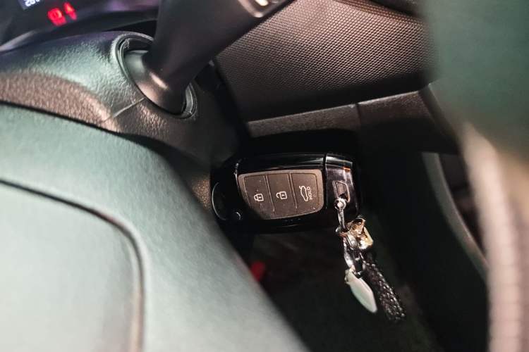 Used Hyundai Celesta 2018 1.6L Automatic GL Enjoyment Edition China VI compliant