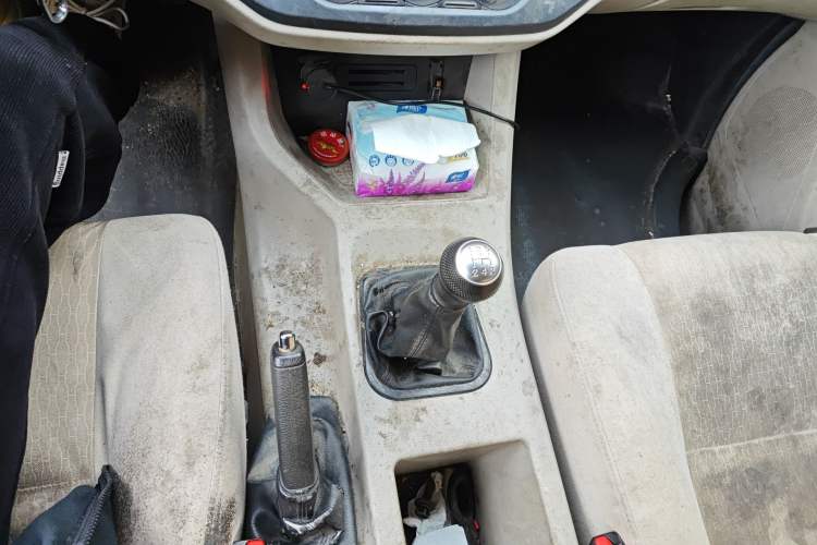 Used FORTHING Lingzhi 2019 M5L 1.6L 7-Seater Exclusive Model China VI Standard
