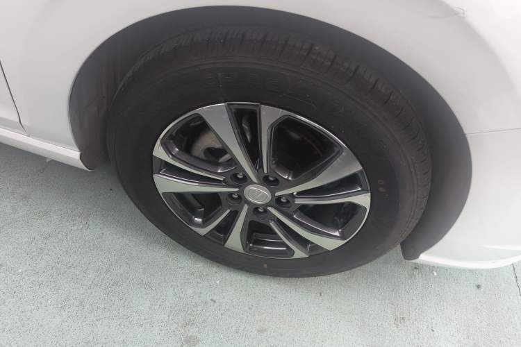 Used CHANGAN Eado 2021 PLUS Blue Whale NE 1.4T GDI DCT Prestige Model Right Front Wheel Hub