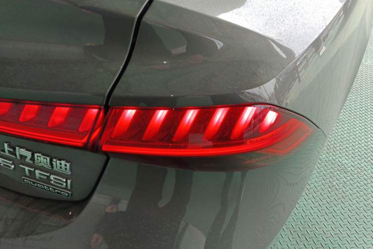 Used Audi A7L 2024 45 TFSI quattro Luxury Edition
