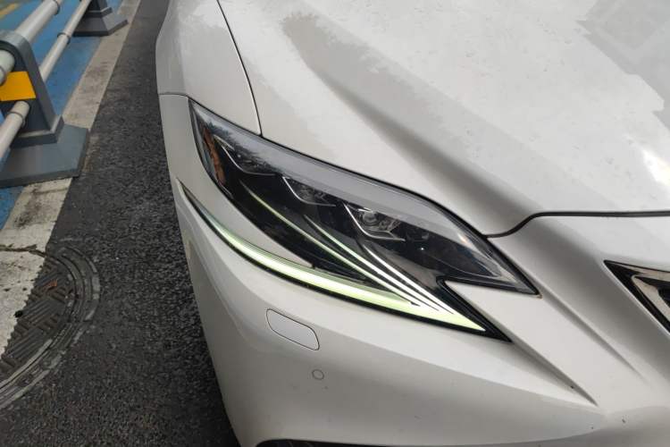 Used Lexus LS 2018 500h F SPORT China VI