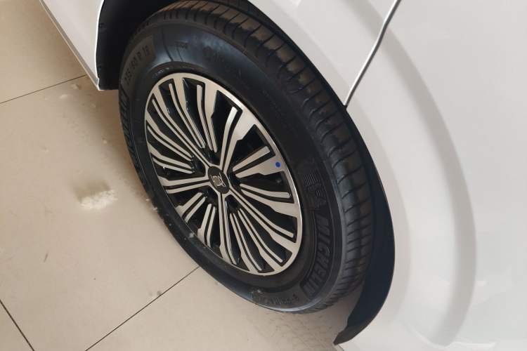 Used BYD Xia 2025 DM-i 1.5T 180km Beyond Edition
