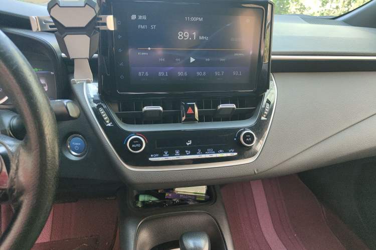 Used Toyota Levin 2019 Dual-Engine 1.8H E-CVT Luxury Edition China VI Standard
