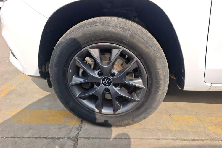 Used BYD Song 2021 Classic Edition 1.5T Manual Luxury Model
