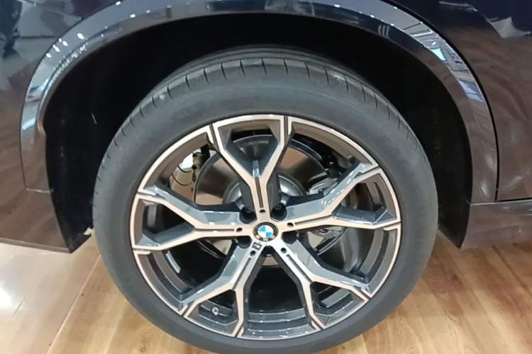 Used BMW X5 2023 xDrive 30Li Luxury M Sport Night Edition Package
