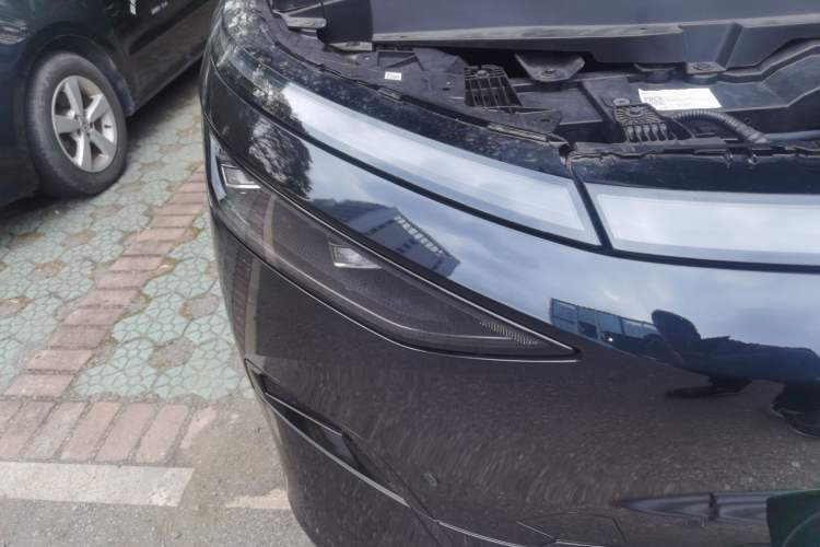 Used XPeng X9 2024 702 Ultra-Long Range Max