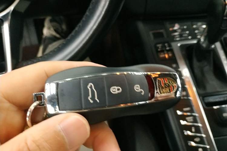 Used Porsche Macan 2014 Macan Turbo 3.6T Interior 1