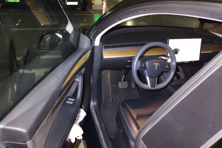 Used Tesla Model Y 2022 Revised Version Rear-Wheel Drive Driver Seat