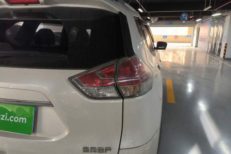 Used Nissan X-Trail 2016 2.5L CVT Sport Edition 4WD
