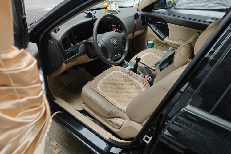 Used Hyundai Elantra 2011 1.6L Manual Comfort Version