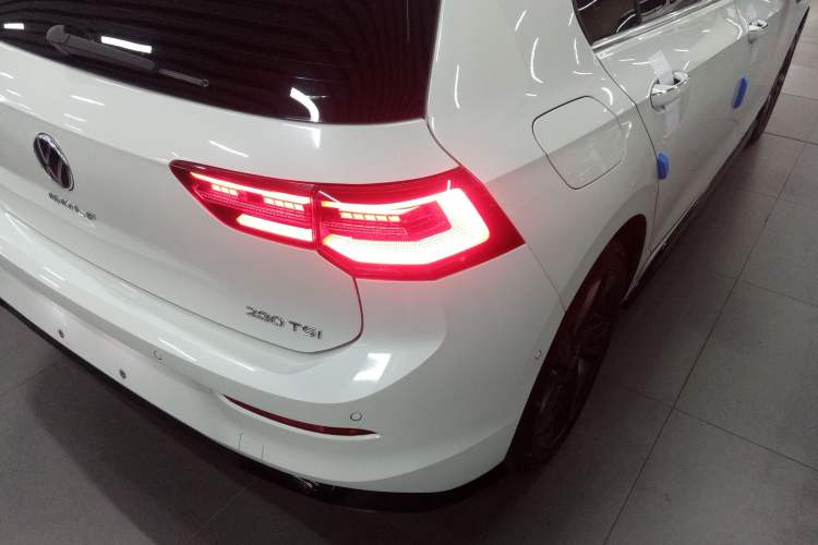 Used Volkswagen Golf 2021 280TSI DSG R-Line Exterior 3