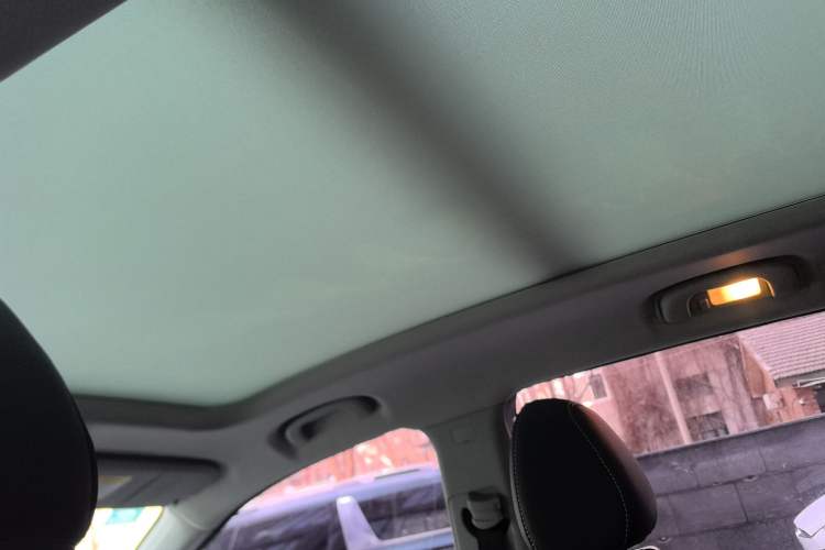 Used Roewe RX5 2019 20T Two-Wheel Drive Automatic 4G Connected Platinum Edition
