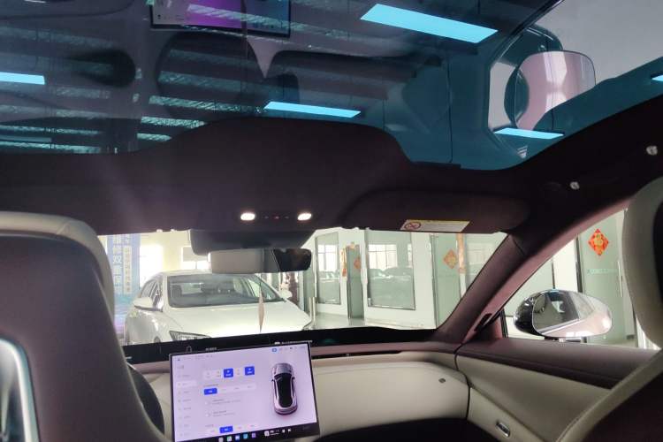 Used Xiaomi Auto YU7 2025 Ultra-Long Range High-Performance All-Wheel-Drive Max Edition