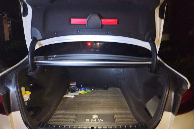 Used BMW 5 Series 2018 Facelifted 530Li Luxury Edition Premium Package
