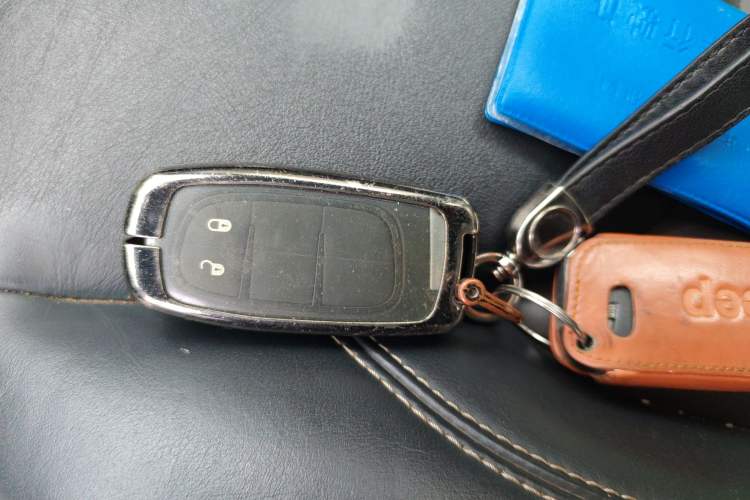 Used Jeep Cherokee 2016 2.4L Professional Smart Version
